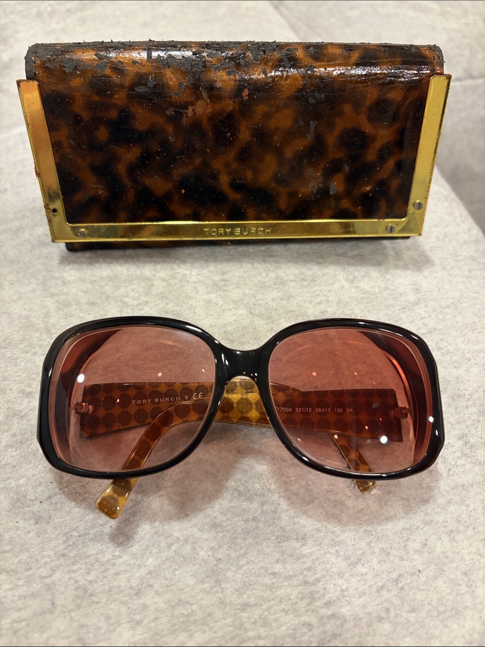 Tory Burch Black and Brown Tortoiseshell Oversized Sunglasses